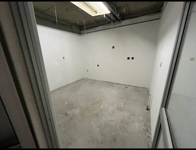 454M² BUSINESS TO LET IN CENTURY CITY